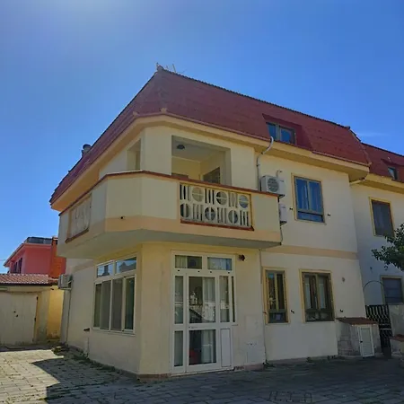 Guest house Topaz Iun T4815 *